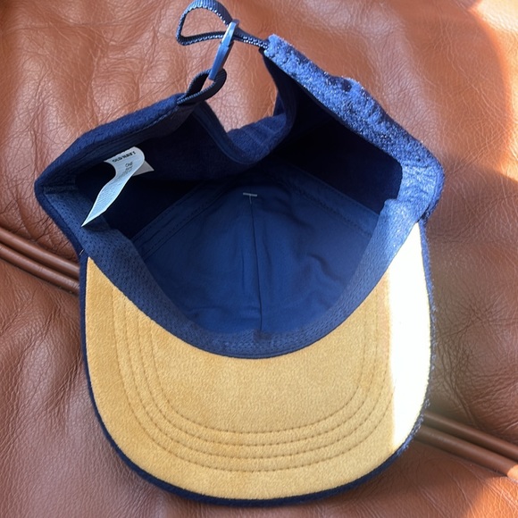 NWT hat - Picture 2 of 4